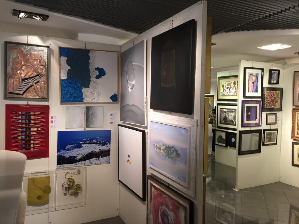 Battuta all'asta opera d'arte "Sensazionale Melodie" di Luigi Basile