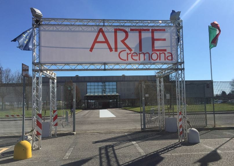 Poster della mostra tenuta da Luigi Basile con Basile Arte