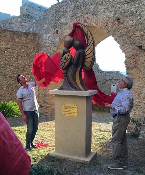 Inaugurazione monumento "L'angelo e il guerriero" di Luigi Basile a Santa Severina a Crotone